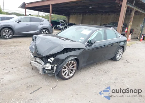 2019 Audi A4 40 Titanium Premium z USA, uszkodzony, nr VIN WAUGMAF4XKN004708